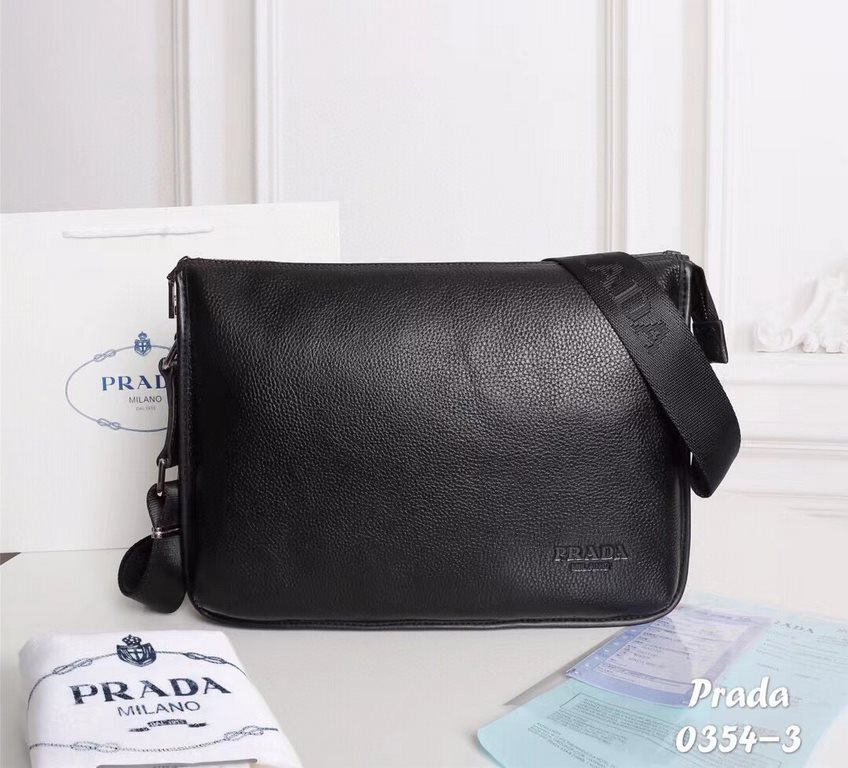 PRADA.Black.  workplace model. Size 33x25x6cm