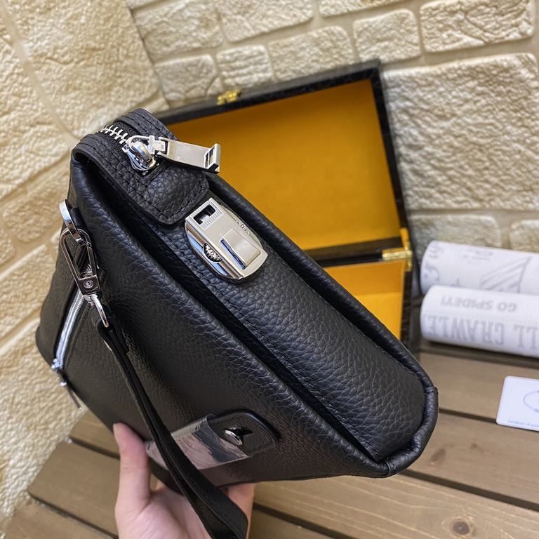 ~ (Model 33015-1) PRADA explosive combination lock; rich masterpiece ~ ~ ~ real pure cowhide, the flavor of leather...   exclusive fire models attention;... Paris first exhibition CEO heavy recommended models PRADA Prada