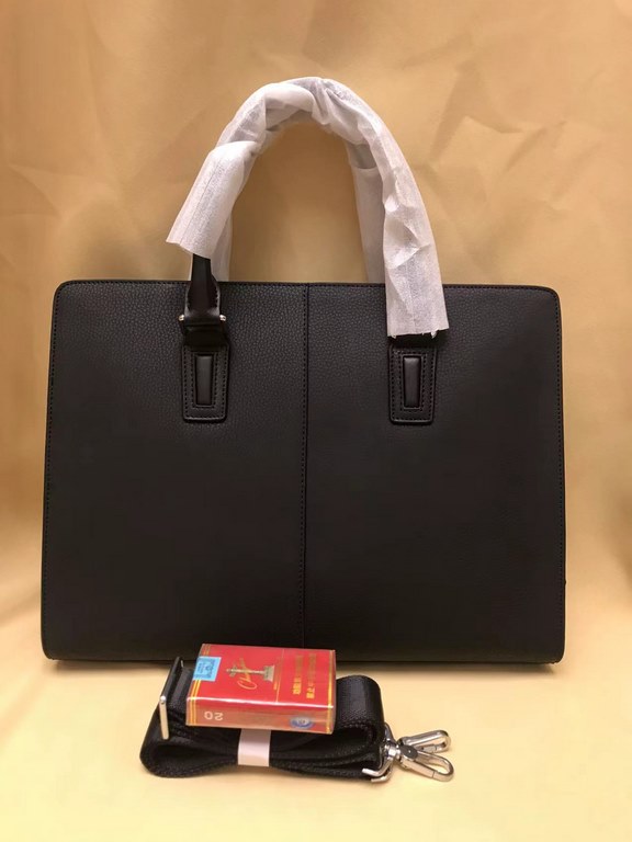 Out of the shipment [Heyha] PRADA Prada. Briefcase Genuine YKK hardware, get your hands on you understand how good Italy    imported brushed cowhide (market exclusivity), removable shoulder strap, the size of the body ca