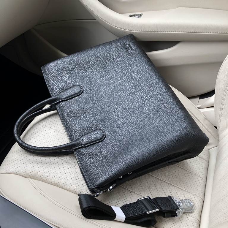 Out of the shipment [Heyha] PRADA Prada. Briefcase Genuine YKK hardware, get your hands on you understand how good Italy    imported elephant grain cowhide (market exclusivity), removable shoulder strap, the size of the 