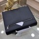 PRADA Prada new men's stereotypical briefcase, made of imported cross grain cowhide leather, with top quality hardware, with a combination lock, in the briefcase series is the best. It is the best in the line of briefcas