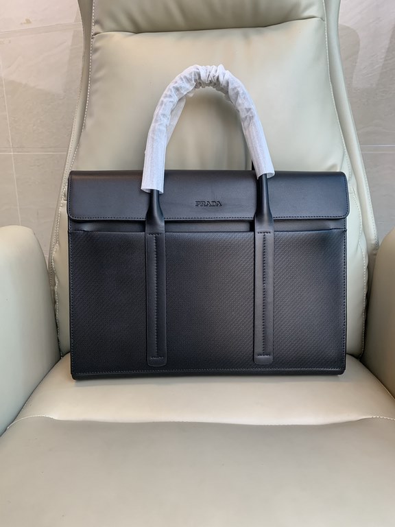 Top counter rat high-end goods 2023 latest hot models Prada imported flower leather handbag briefcase hot models large shipments, clamoring counter goods   top original single goods   paper talking about bragging rights 