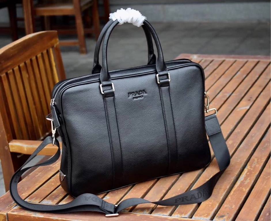 PRADA.Black.  workplace model. Size 39x30x6cm