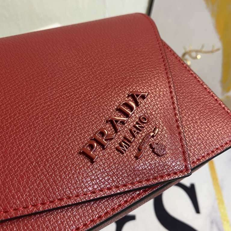 New   Official website exploded flap new    Prada  PRADA - flap sales champion models,   Model 2105  , configure two straps  , 2020 four seasons suitable for the fashionable shoulder straps women's bag models  Striped Sh