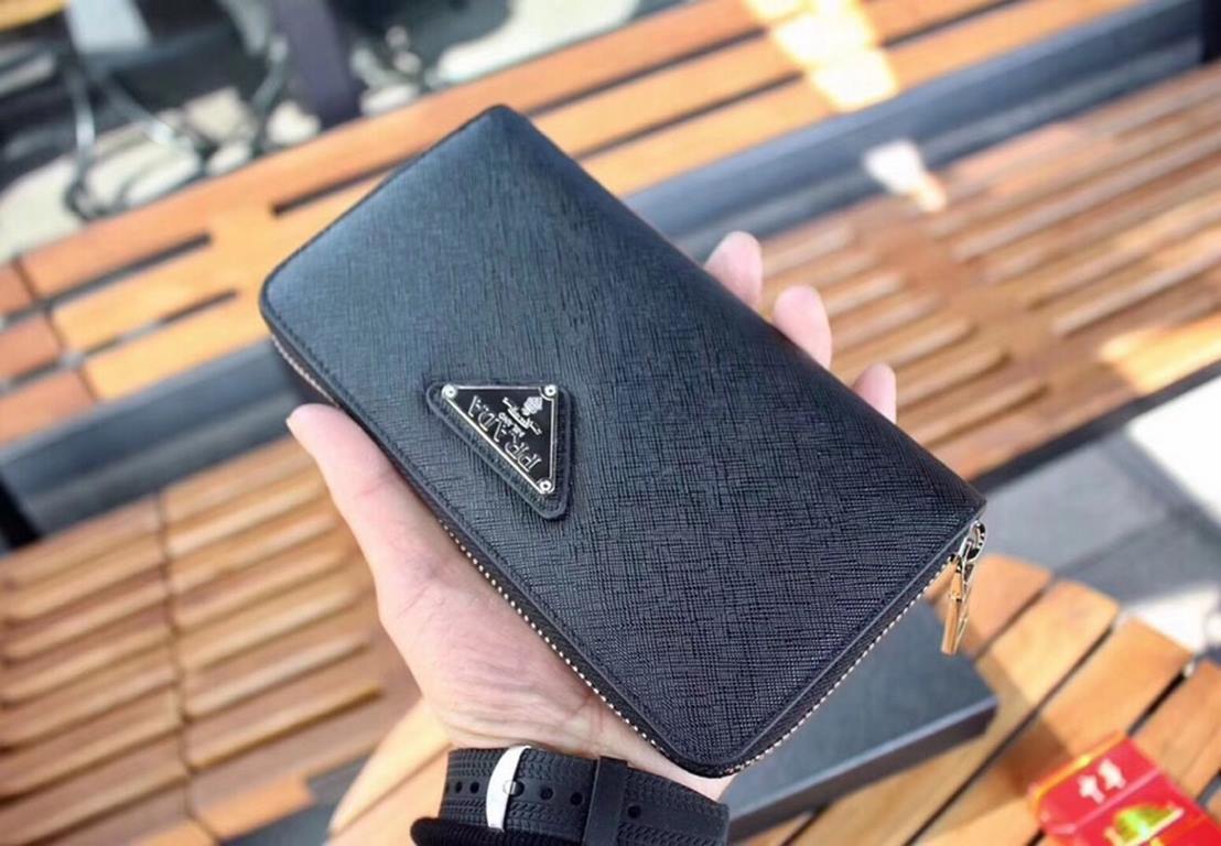 Prada PRADA exclusive new   [Model] 666047 [Original single] small zipper wallet [Size] 19-10.5-2.5 cm [Color] black High-end quality (original single authentic) [Material] with counter box. Prada The counter to purchase