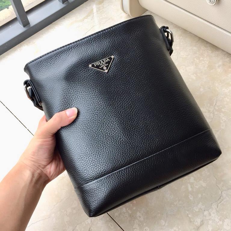 New  Prada 6032# men's top quality, briefcase handbag crossbody bag   hot selling explosive models,   please recognize the leather and details,   high-end atmosphere   upscale   the original quality   the original cow le