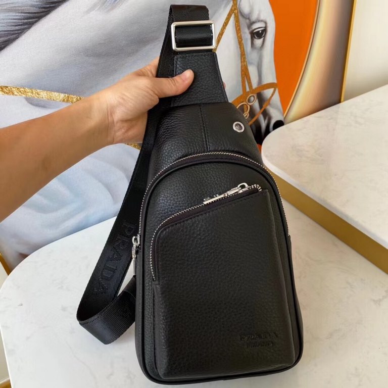 , Prada men's bags chest bag   exclusively for men tend to be simple-oriented leather is destined to become the focus  imported cowhide leather calm and low-profile practical business style   as a men's basic items best 