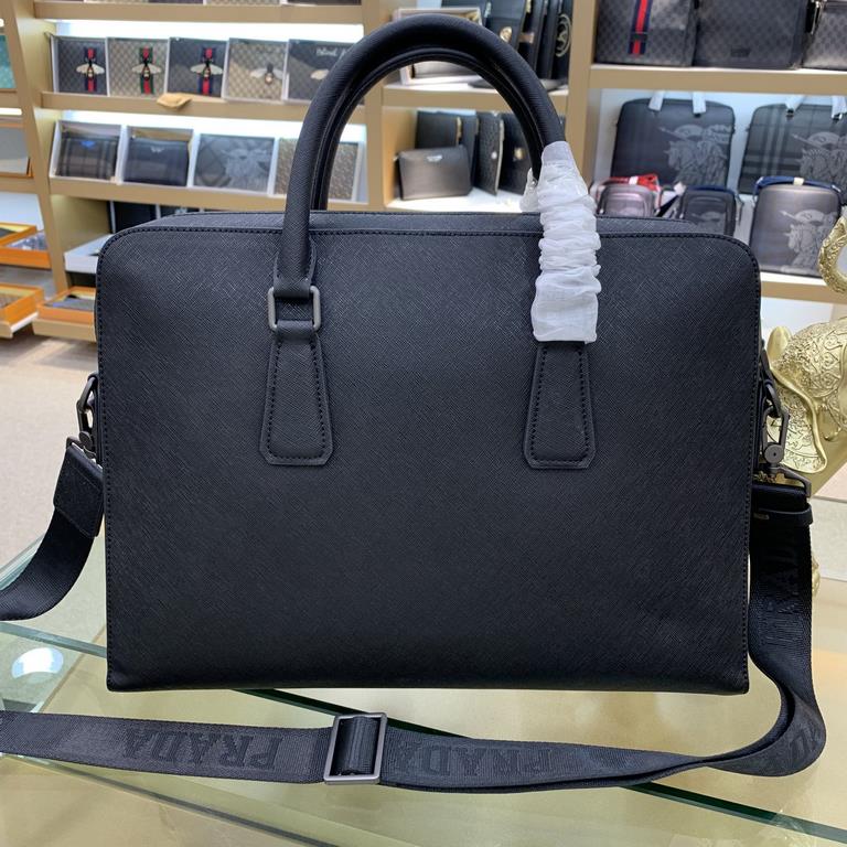 .     The original single official website 6918-1 # top original goods Prada counter latest models, high-end atmosphere, fashion and taste, the latest top counter Spanish grain cowhide, texture high-end atmosphere, multi