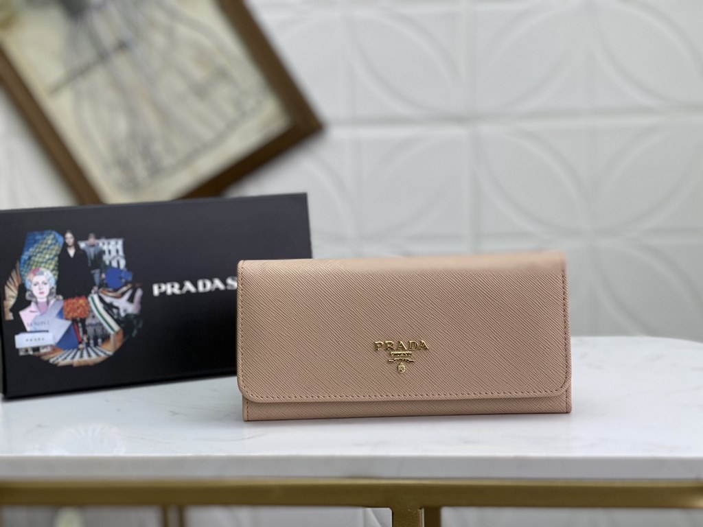 Exclusive background Explosive models shipped     Prada Counter quality Physical photography [strong]! Model LM1132 loose word mark  gold hardware, original quality Leather the original cross grain Color full color    le