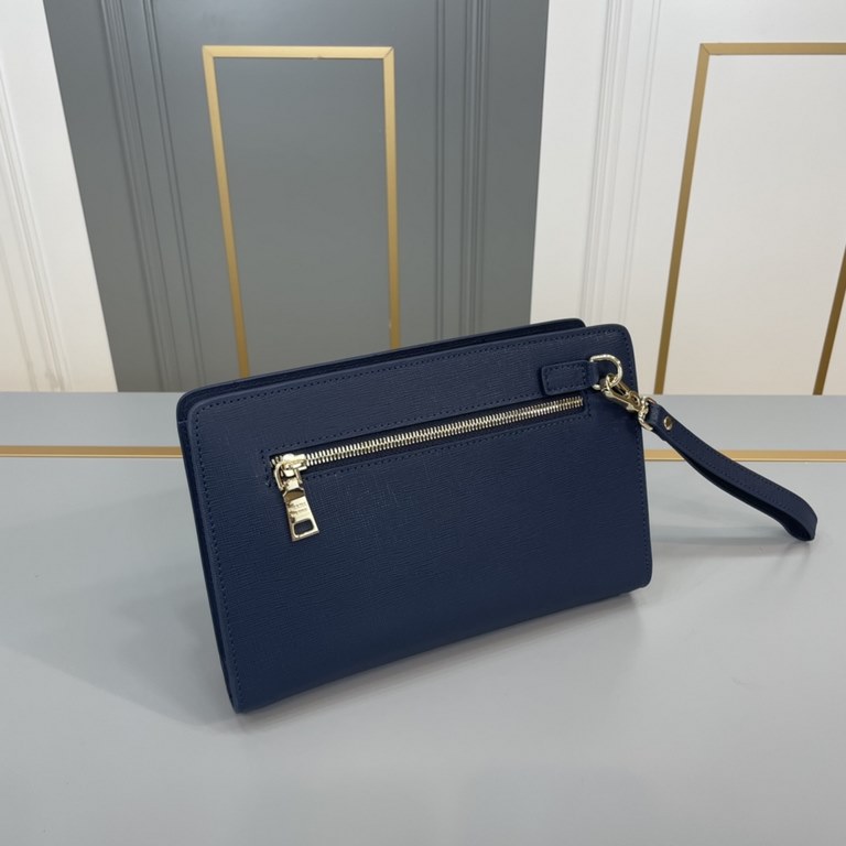 Original single goods [love] Prada original single authentic new counter with the same high-end men's casual clutch   workmanship is super refined and elegant. With imported raw materials cowhide counter special hardware