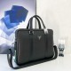 New [love] Prada single genuine new counter with high-end men's casual briefcase   workmanship is super refined and elegant. With imported raw materials cowhide special lining bag. Leather feel soft and comfortable super