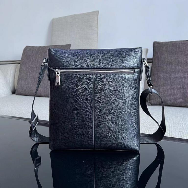 top goods Prada crossbody bags    classic hot shipping pull, without adding any effect) top imported original cowhide, ultra-high definition hardware logo logo, ultra-comfortable feel soft leather, ultra-high technical d