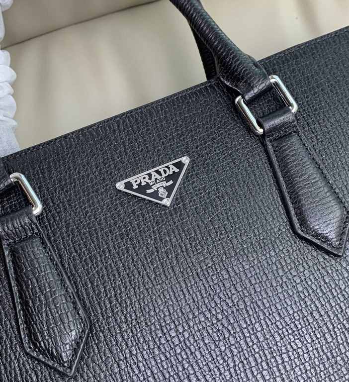 Top counter rats high-end goods 2023 latest hot models Prada  3   zipper compartment handheld briefcase hot models a large number of shipments, clamoring counter goods   top original single goods   paper talking about br