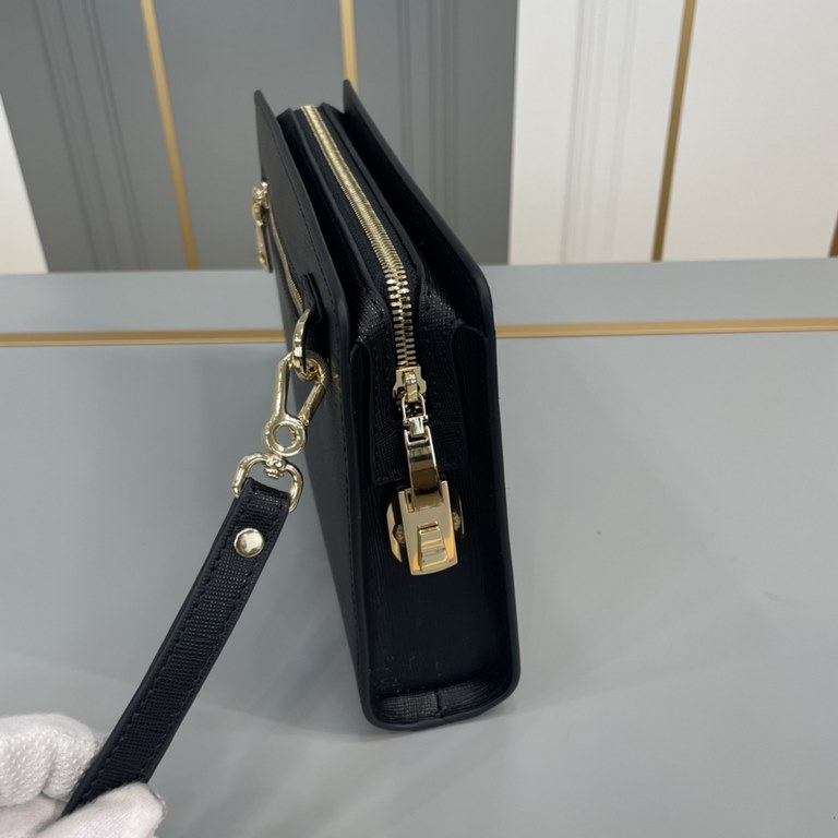 Original single goods [love] Prada original single authentic new counter with the same high-end men's casual clutch   workmanship is super refined and elegant. With imported raw materials cowhide counter special hardware