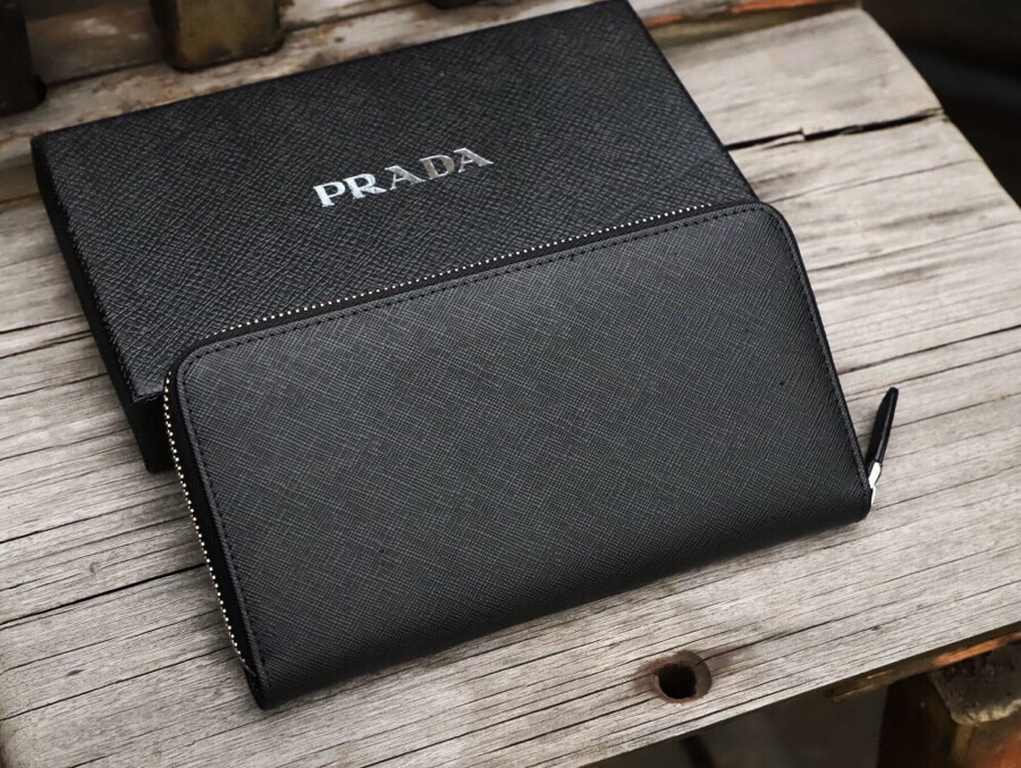 () [Original] Prada Prada  [Model] 666050 small wallet [Size] 19-10-2.5cm [Color] black high-end quality (original authentic) [Material] Prada counter purchases of the classic  the original imported   cowhide  authentic 