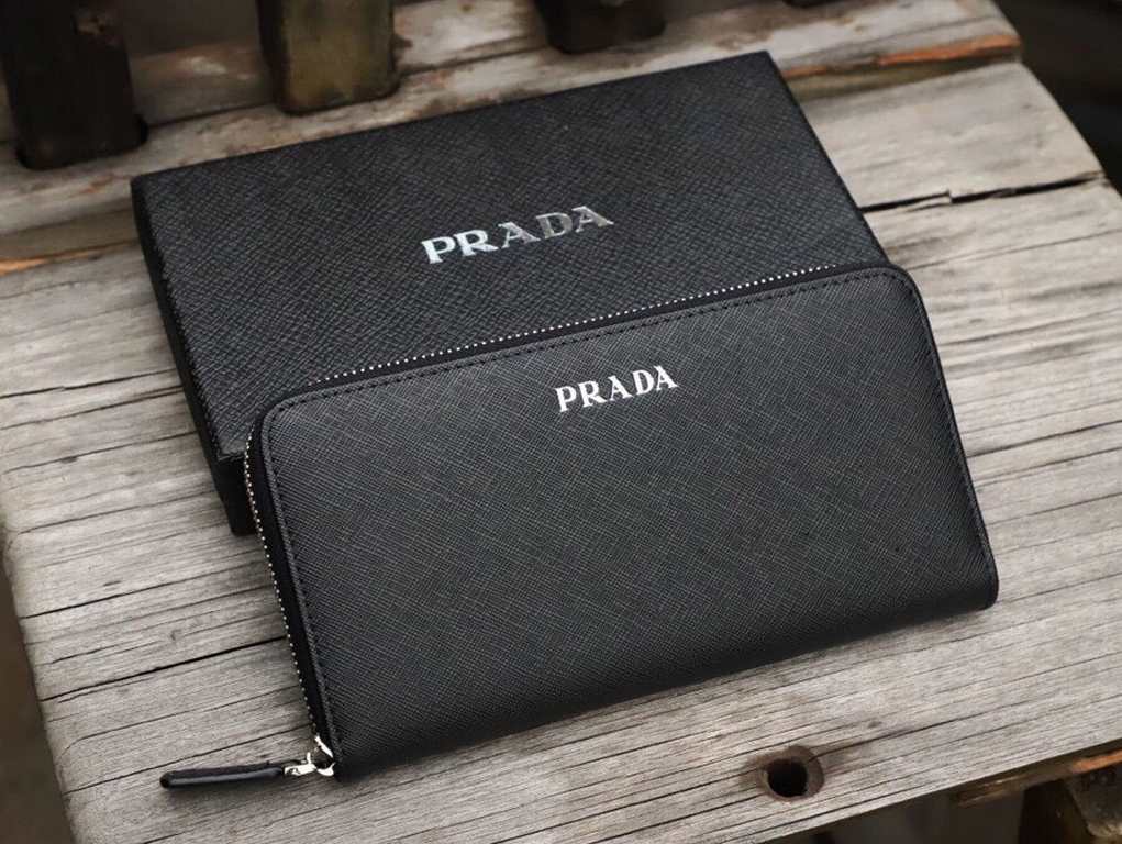 () [Original] Prada Prada  [Model] 666050 small wallet [Size] 19-10-2.5cm [Color] black high-end quality (original authentic) [Material] Prada counter purchases of the classic  the original imported   cowhide  authentic 