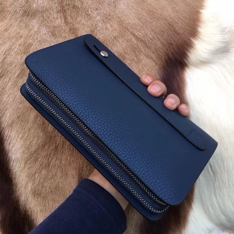 Drunken new pop-ups are shipping in bulk! So many people look at the bag. Good or not for sale turn the picture know. Newest 2019 Launch  PRADA Men's Clutch Zipper Bag, Selected Leather - High-grade Imported Cowhide Leat