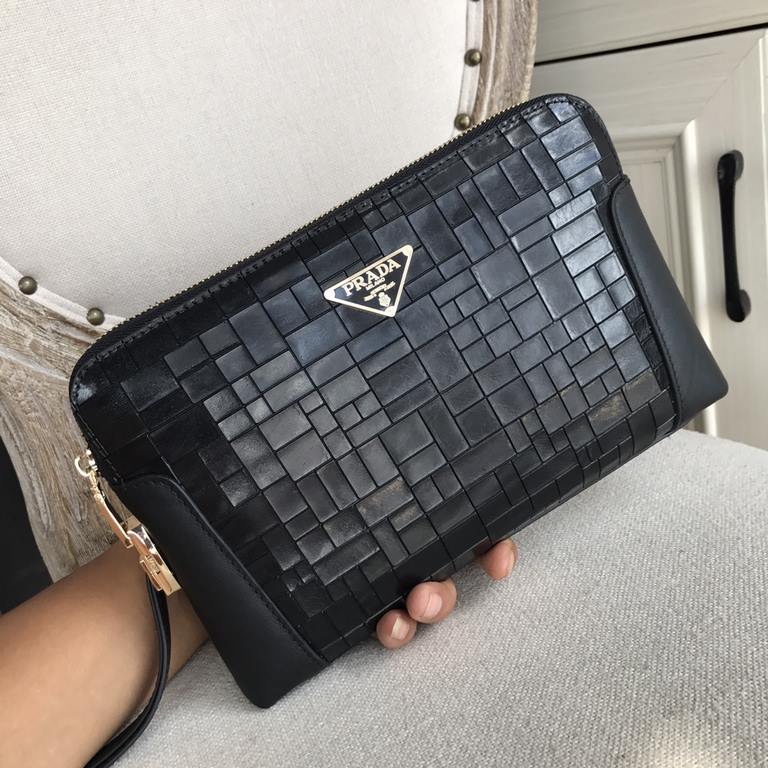 Top counter rat ruthless goods 2022 latest style Prada Men's Combination Lock Clutch Bag fire models a large number of shipments to pull, clamoring counter goods   top original single goods   paper talking about bragging