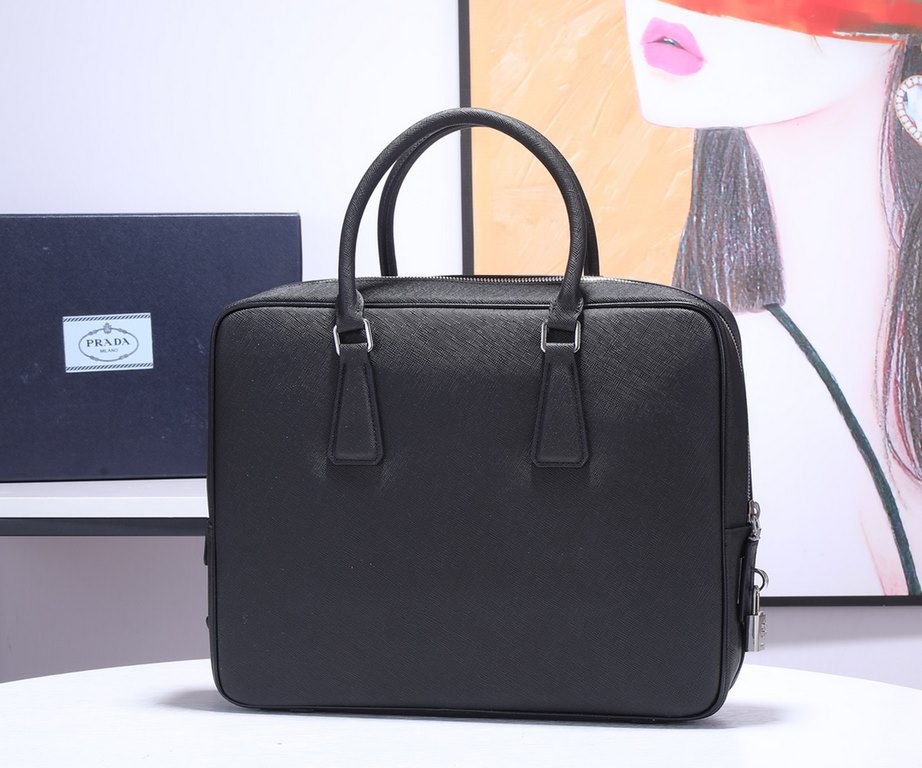 PRADA latest explosive models   Model P8018 [ counter private goods men's briefcase            ] original private goods quality! European original factory special cross grain cowhide ! The original hardware LOGO!   work 