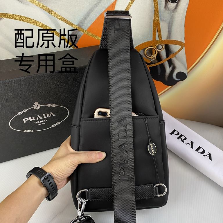 [With the original special box], the latest style, Prada men's chest bag   original single quality using imported nylon cloth material lightweight, comfortable, smooth texture, delicate feel Noble hardware low-profile lu