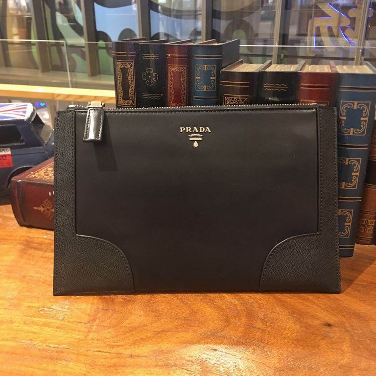 Original quality    top goods Prada handbags    classic hot shipping pull, without adding any effect) top imported original cowhide, ultra-high definition hardware logo logo, ultra-comfortable feel soft soft leather, ult