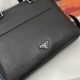 New [love] Prada single genuine new counter with high-end men's casual briefcase   workmanship is super refined and elegant. With imported raw materials cowhide special lining bag.