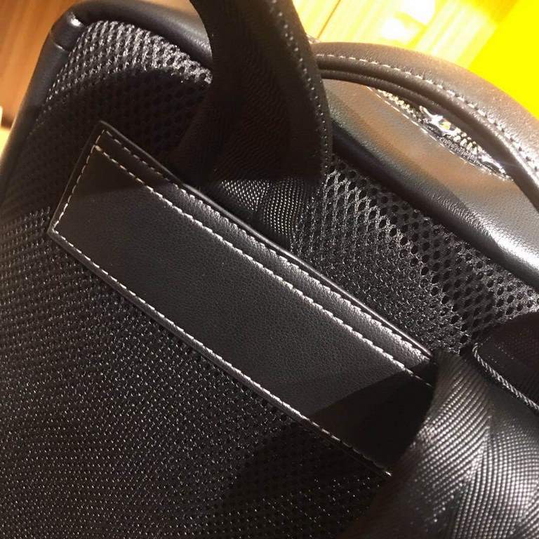 Exclusive  [Original Goods] Prada Shoulder BagModel 8081Size 30-40-15Counter new    Heavy hit replica   original leather replica   leather super soft   super large capacity   customized counter original hardware  smooth 