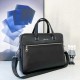 New [love] Prada single genuine new counter with high-end men's casual briefcase   workmanship is super refined and elegant. With imported raw materials cowhide special lining bag. Leather feel soft and comfortable super