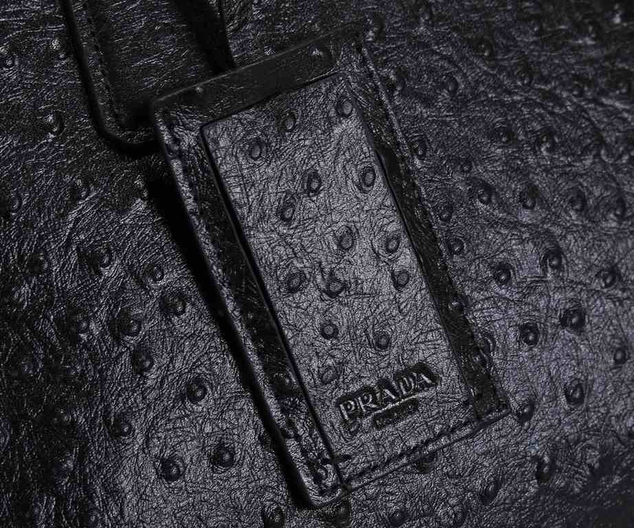 The official website synchronization PRADA latest explosive models   Model 0369 ostrich grain [ counter private goods men's briefcase        ] the original factory private goods quality! Imported cowhide leather, ostrich