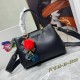 The P's 5003# palm print with crocodile pattern   hot debut, using the official version of the hardware   original cowhide  Prada special lining, size 25-19-13cm handbag with a long shoulder strap   physical shooting  , 