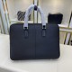 .    Original official website 8612-1 Prada original single authentic new counter with the same high-end men's casual briefcase   workmanship is super refined and elegant. With imported raw materials cowhide special lini