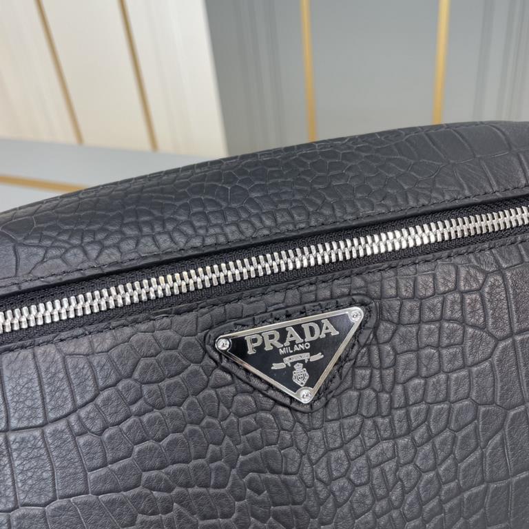 .   Original single goods [love] Prada new original single genuine new counter with the same high-end men's casual cross-body bag   workmanship is super refined and elegant. With imported raw materials cowhide counter sp