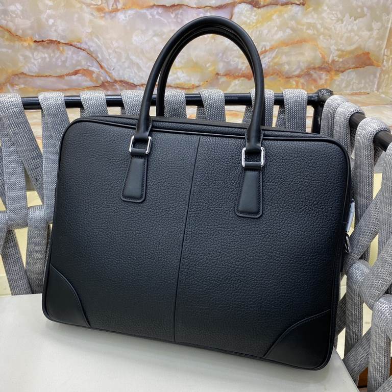 PRADA-Prada latest men's briefcase   made of calfskin leather Leather is soft and feels superb Configuration password   Practical Details exquisite workmanship High-end atmospheric upscale Casual and generous High-qualit