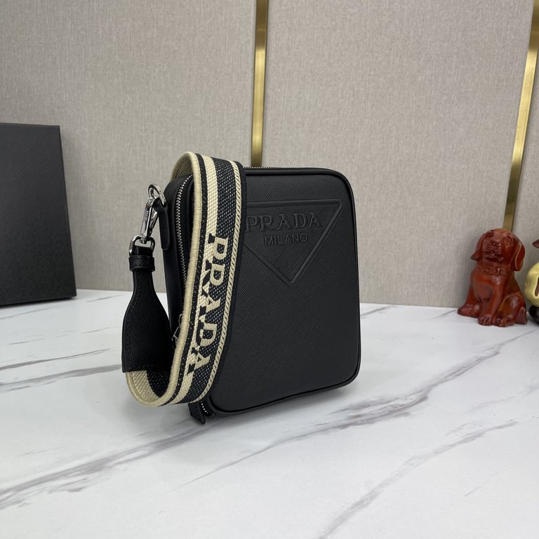 The original official network original single 2106-4 # top original single goods Prada counter the latest models, high-end atmosphere, fashion and taste, the latest top counter imported first layer of Spanish grain cowhi