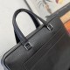 New [love] Prada single genuine new counter with high-end men's casual briefcase   workmanship is super refined and elegant. With imported raw materials cowhide special lining bag.