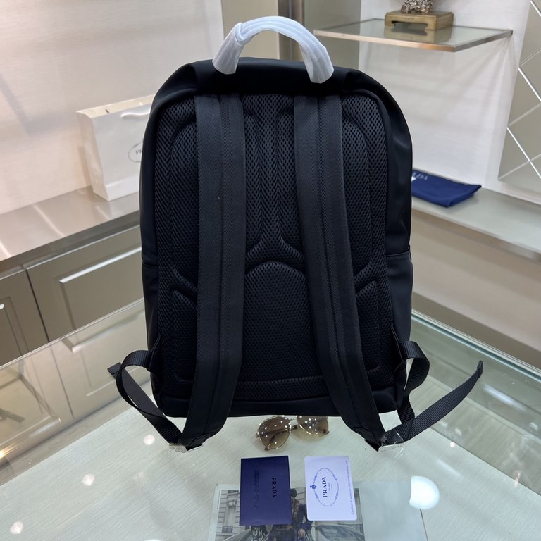 ORIGINAL QUALITY PRADA   PRADA   LATEST DUAL SHOULDER BACKPACK 2VZ071, made of imported Saffiano leather material and imported nylon fabric, adjustable nylon shoulder straps, brushed metal fittings, this nylon backpack w