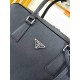 秘秘 [Prada 1802 】     Counter the latest explosive men's briefcase, heavy money to create a new channel goods   energetic   ideal for men's   original hardware  LOGO clear and unparalleled   top layer of head Cowhide   qu