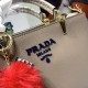 The P's 5003# palm print with crocodile pattern   hot debut, using the official version of the hardware   original cowhide  Prada special lining, size 25-19-13cm handbag with a long shoulder strap   physical shooting  , 