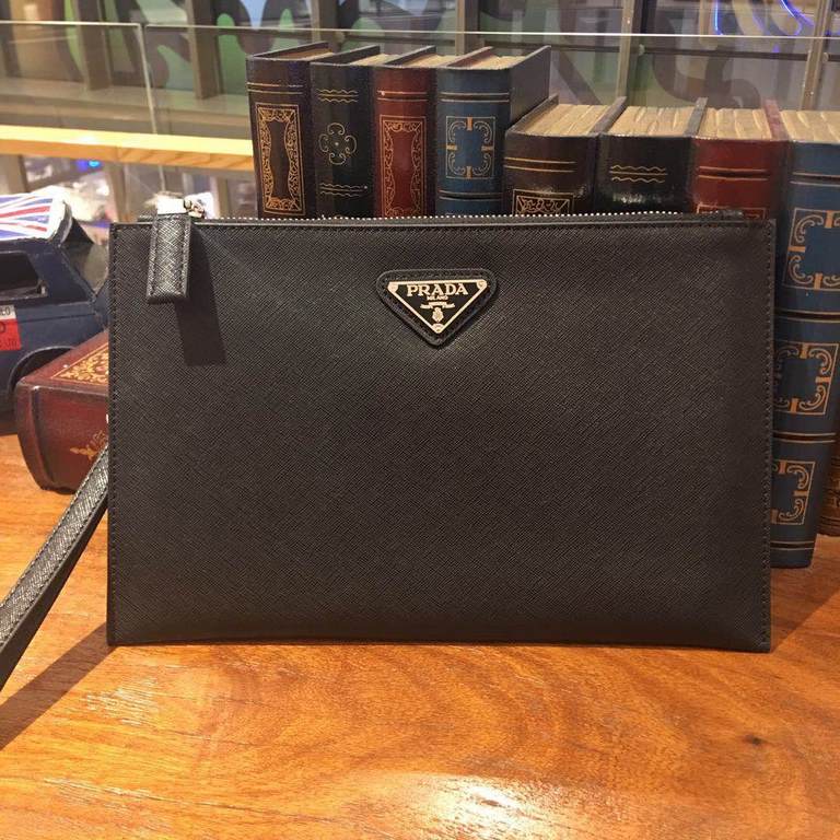 Original quality    top goods Prada handbags    classic hot shipping pull, without adding any effect) top imported original cowhide, ultra-high definition hardware logo logo, ultra-comfortable feel soft soft leather, ult