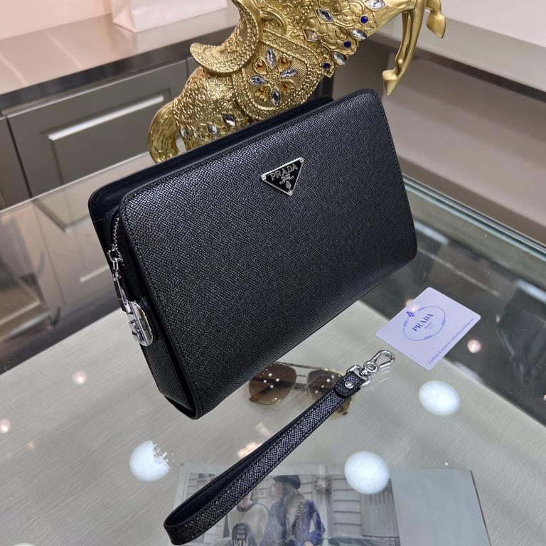 PRADA Prada New Clutch Bag Made of imported cowhide leather, top polished stainless steel finish metal fittings , front exterior triangular enamel logo, ring head with combination lock, simple and generous business Succe