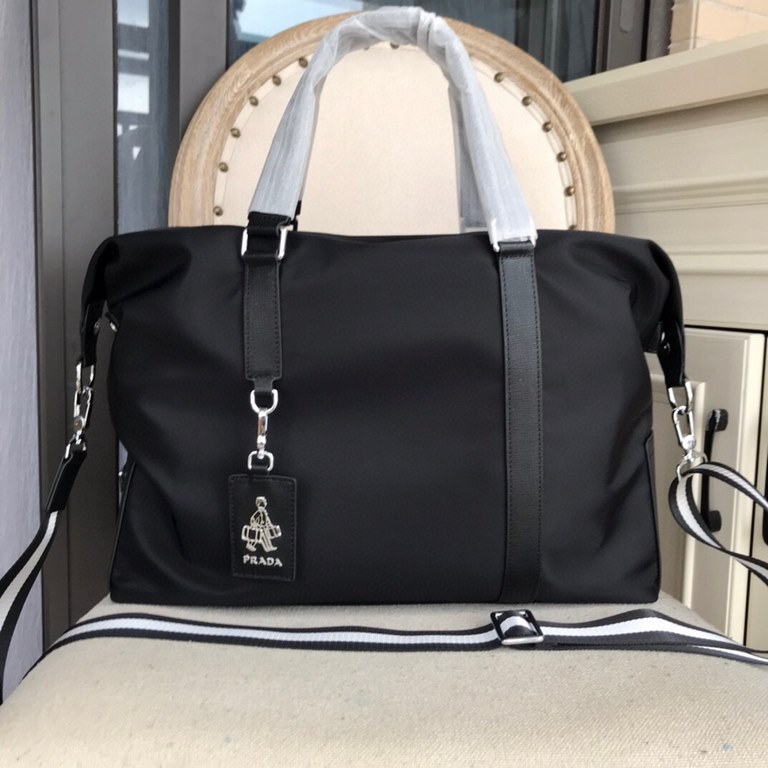 Top counter rat ruthless goods 2022 latest style Prada parachute nylon cloth with imported original leather handbag travel bag fire models a large number of shipments to pull, clamoring counter goods   top original singl