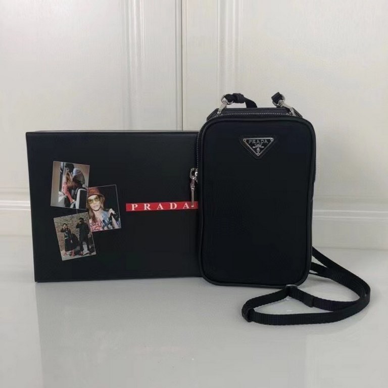 P home   new cell phone bag, model 2ZT012, original single quality, size 11 × 18cm, prada this year's small accessories out of the soul ah ~ this cell phone bag simple fashion, capacity is not small, men and women, espec