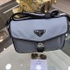 PRADA Prada new shoulder bag is shipped, fashionable style, high end gas! Made of first layer imported cross grain leather cow with waterproof nylon cloth, original hardware A must-have product for home travel  Model 951