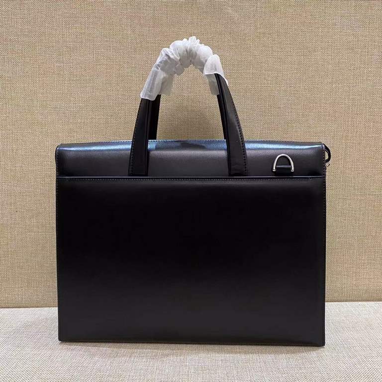 Out of the shipment [Heyha] P family password lock briefcase Genuine YKK hardware, get your hands on you understand how good Italy    imported cowhide (market exclusivity), removable shoulder straps, the size of the body