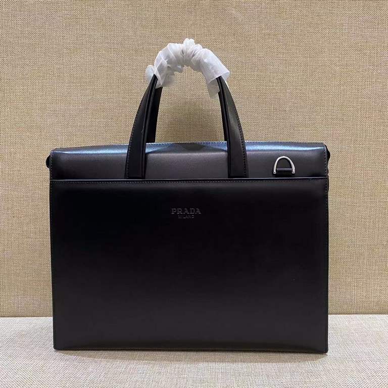 Out of the shipment [Heyha] P family password lock briefcase Genuine YKK hardware, get your hands on you understand how good Italy    imported cowhide (market exclusivity), removable shoulder straps, the size of the body