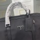 [Love] Prada new high-end men's casual spinning bag [Smile] workmanship is super exquisite and elegant. With imported raw materials cowhide counter special hardware and special lining bag.