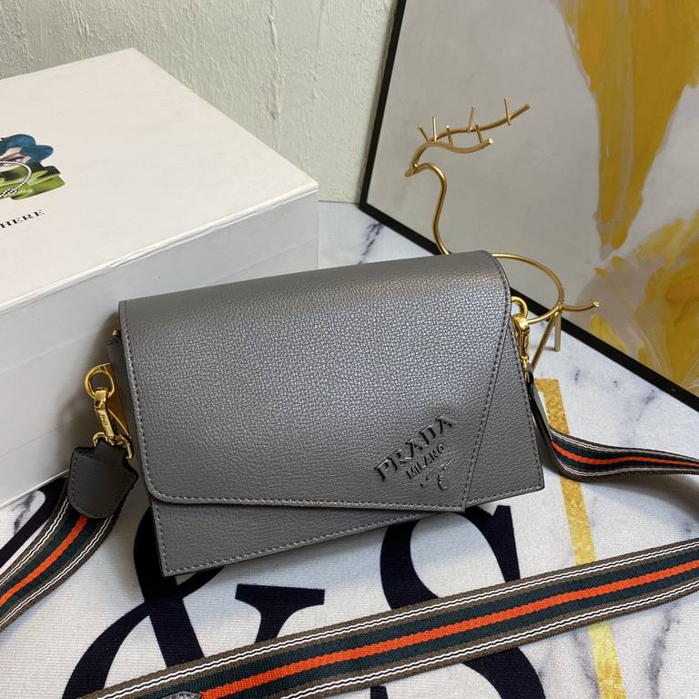 New   Official website exploded flap new    Prada  PRADA - flap sales champion models,   Model 2105  , configure two straps  , 2020 four seasons suitable for the fashionable shoulder straps women's bag models  Striped Sh