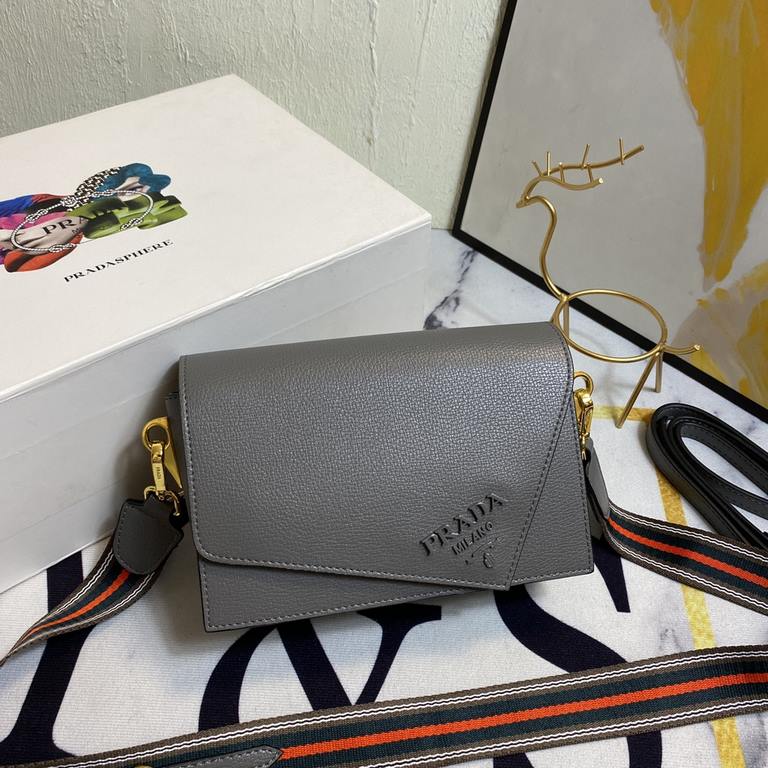 New   Official website exploded flap new    Prada  PRADA - flap sales champion models,   Model 2105  , configure two straps  , 2020 four seasons suitable for the fashionable shoulder straps women's bag models  Striped Sh