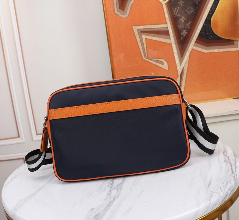 [Top original single quality] 2022 latest models Prada Double Lara shoulder bag crossbody bag European original imported Prada special cloth outlined cross grain pattern iconic lines, using imported equipment production,