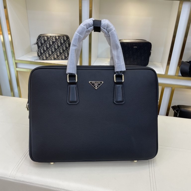 The original official website Model 8612-1 new [love] Prada original single authentic new counter with the same high-end men's casual briefcase   workmanship is super refined and elegant. With imported raw materials cowh